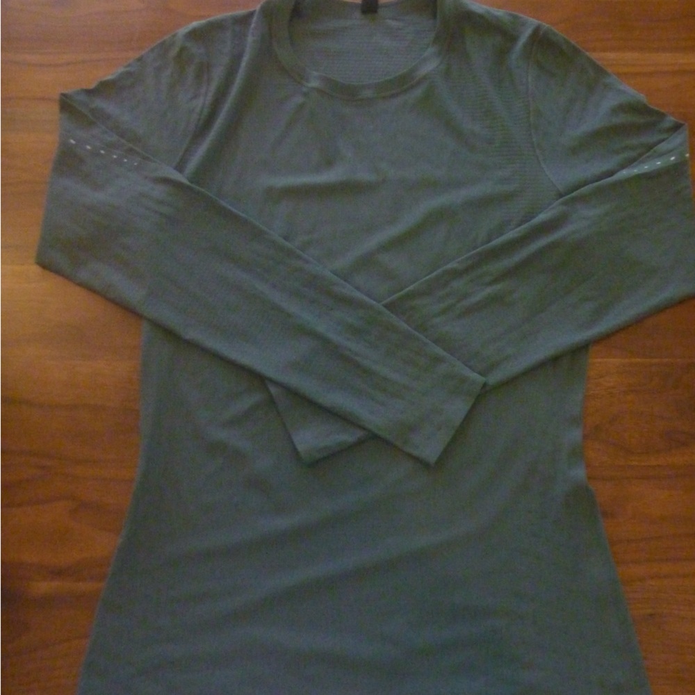 Lululemon Athletica Forest Green Long Sleeve Top